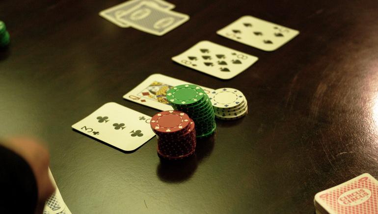 قوانین بازی پوکر پنج کارتی