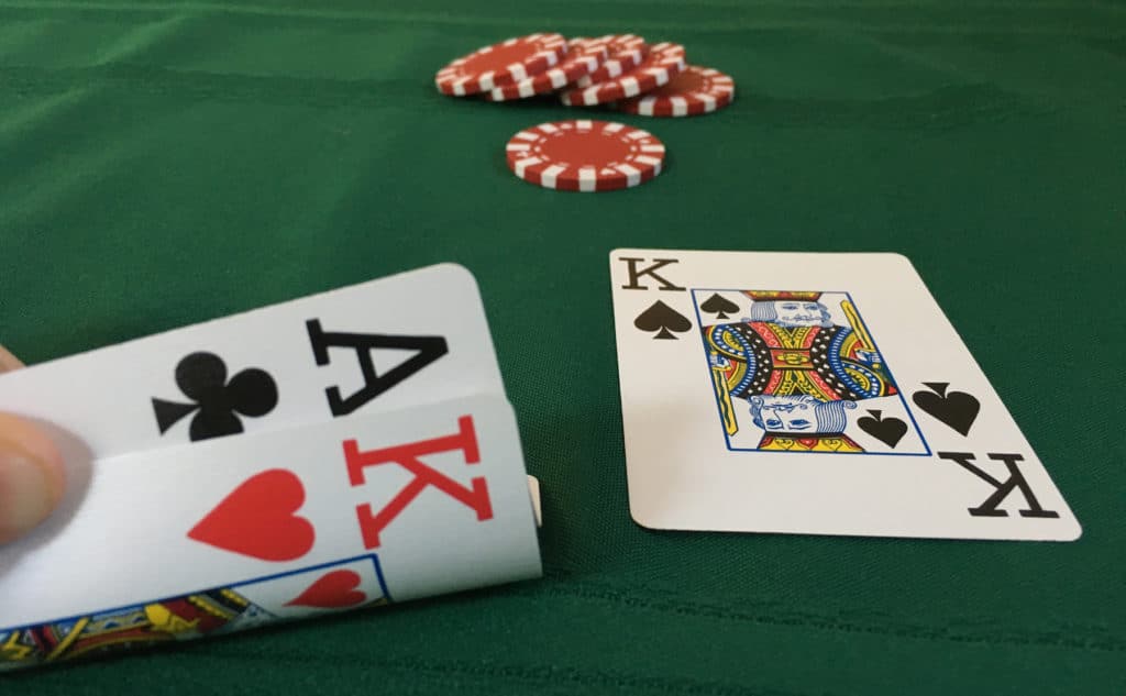 قوانین بازی پوکر هفت کارته یا Seven Card Stud
